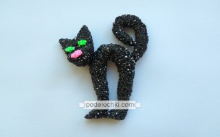 Черный кот из шарикового пластилина