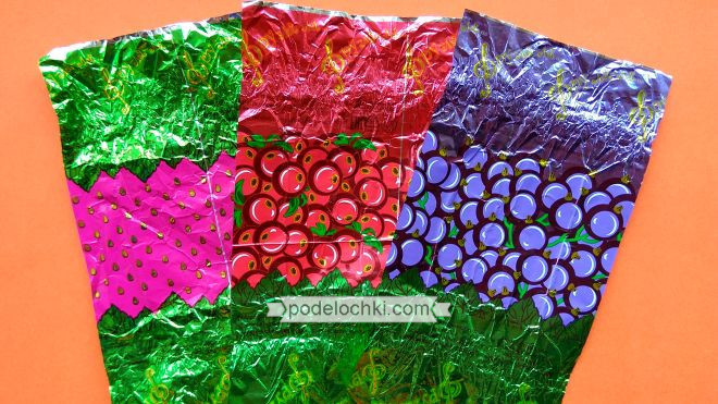 Как сделать матрешку из бумаги и конфетных фантиков